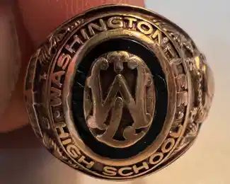 10K Gold Washington & Lee Class Ring