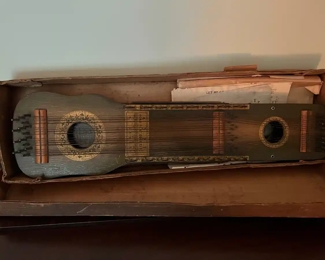 Manufacturers Advertising Ukelin