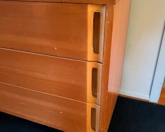 Mid-Century Modern Side Handled 4 Drawer Dresser