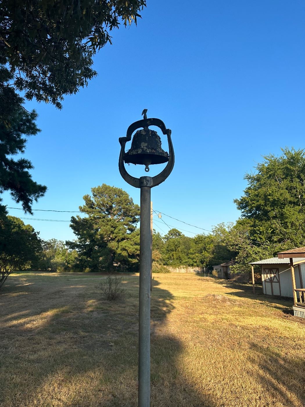 sweet-little-estate-sale-in-huntsville-tx-starts-on-8-12-2023