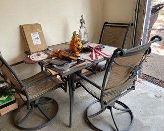 patio table w/3 chairs, tile top