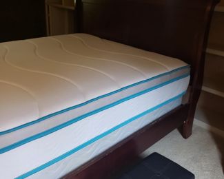 Picture of Queen mattress 