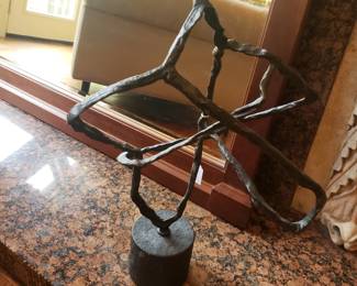 John Robert design sculpture