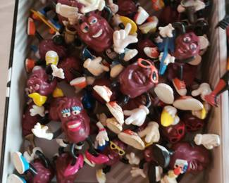 RAISONAITTES...My son collected 