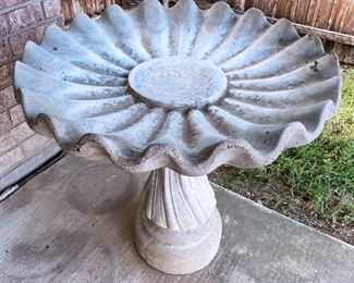Cement Bird Bath (2 Pieces)