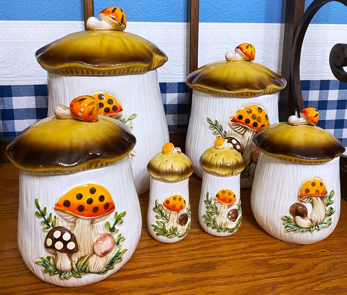 Sold at Auction: Vintage 1976 Sears Roebuck Merry Mushroom Tea Pot