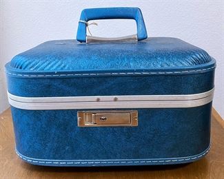 JC Penney Train Case