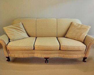 Traditional Sofa priced to sell! $90 or bid #11