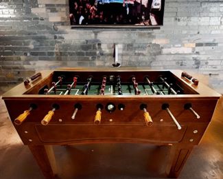 HARVARD Soccer Table $295 or bid #22