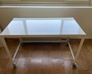 $150 USD     CB2 White Art Metal Table on Casters JV189-9    Description: It's really a great piece and can be used for so many different functions - plus it's super easy to clean if you use it as a desk or for crafts). The wheels also lock into place but allow you to move the desk around quite easily wherever you need it. The white is also a true white - so it basically goes with any room decor.

Dimensions: 48 x 24 x 30

Condition: Good condition.  Some marks of wear.

Local pick up Chevy Chase MD.  Elevator access.  Contact us for shipper suggestions.      https://goodbyhello.com/products/cb2-white-art-metal-table-on-casters-jv189-9?_pos=1&_sid=efed4c943&_ss=r