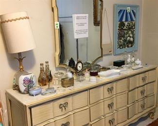 Beautiful bedroom furnishings- Up to 75% OFF.