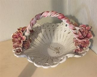 Beautiful Capodimonte basket.