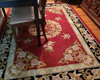 Beautiful Matching Rugs in LR DR Area!