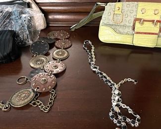 womens costume jewelry