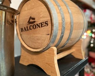 Balcones keg with stand