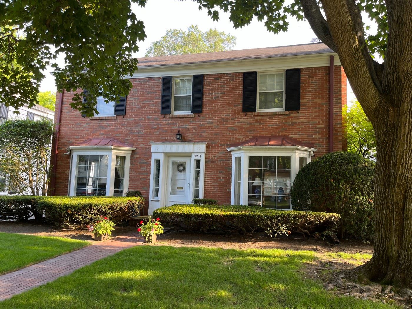 Lovely Wilmette Estate Sale Last Day starts on 8/17/2023