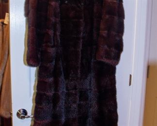 Adjustable fur coat 