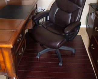 Office chair, wooden floor mat
