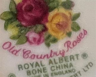Royal Albert Old Country Roses