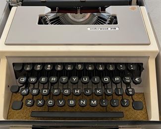Vintage Underwood 310  Typewriter 