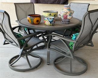 Patio Table w 4 Chairs Swivel