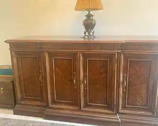 Drexel Dining Buffet server