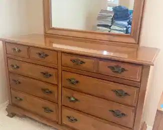solid oak 8 drawer dresser with mirror