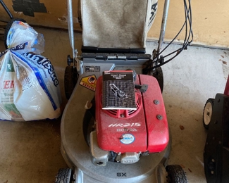 Honda HR215 Self Propelled lawn mower complete And Running