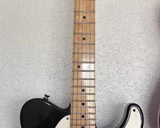 #11 - Peavey Reactor, Black 06848534 --- $250