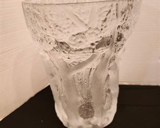 Josef Inwald frosted glass "Dan La Foret" High Relief Art vase 10 x 7.5 dia