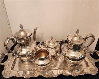 Silverplate coffee and tea pitchers, creamer & sugar bowl with tray