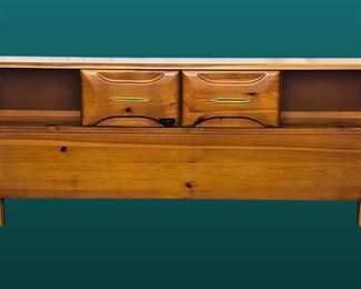  Franklin Shockey MCM Sculpted Pine Full Size Bed