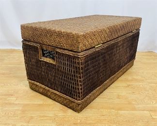 Rectangular Wicker Medium Chest - Vintage