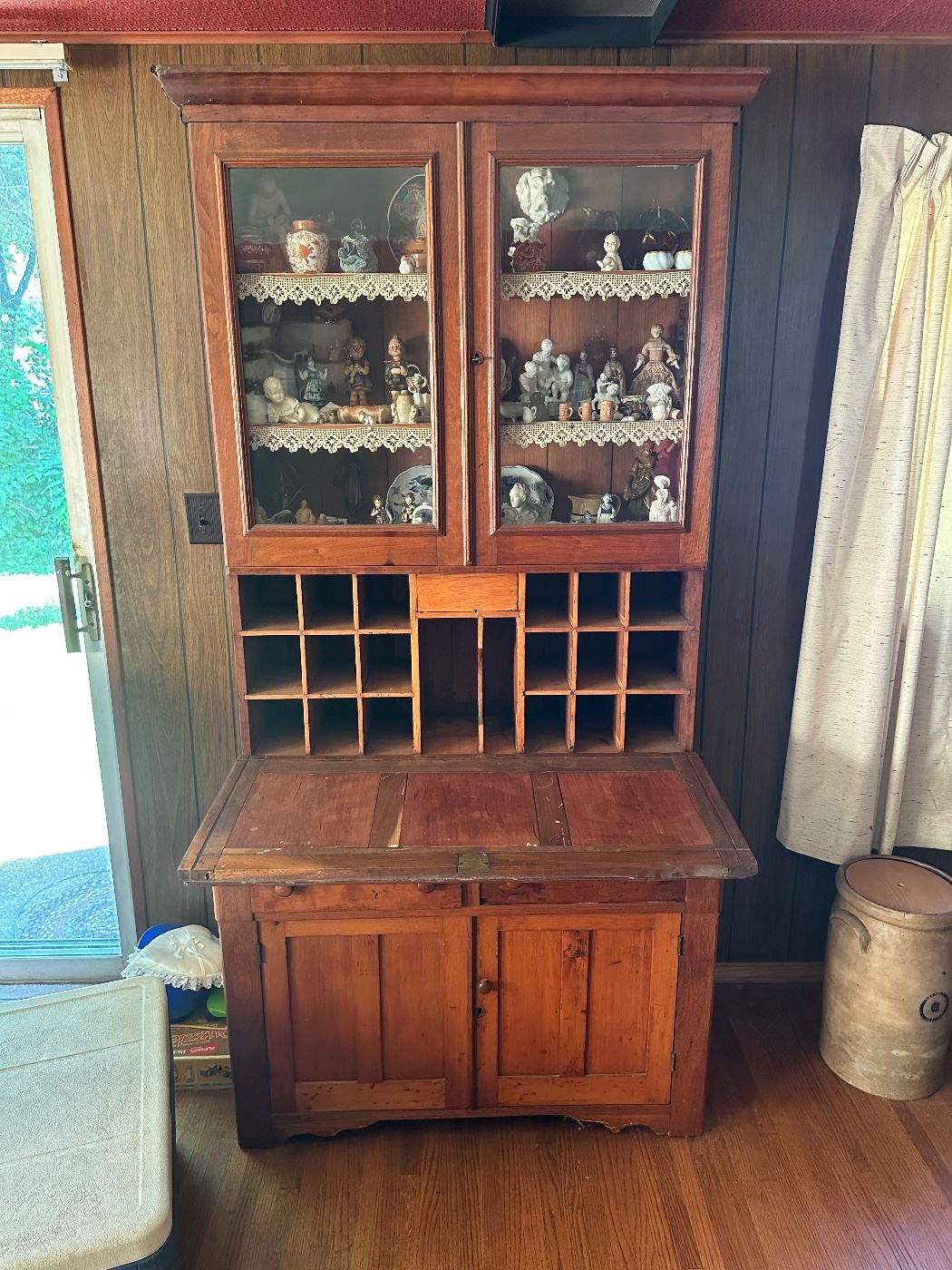 Estate Sale LAST DAY.,,, 50 OFF in East Peoria, IL starts on 8/24/2023