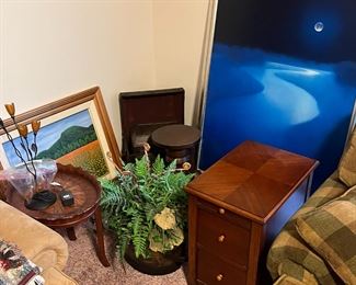 Tables and Large Art pieces