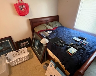 BEDROOM 1 Bed  Electronics