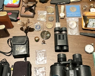 Cameras Binoculars  Close up 