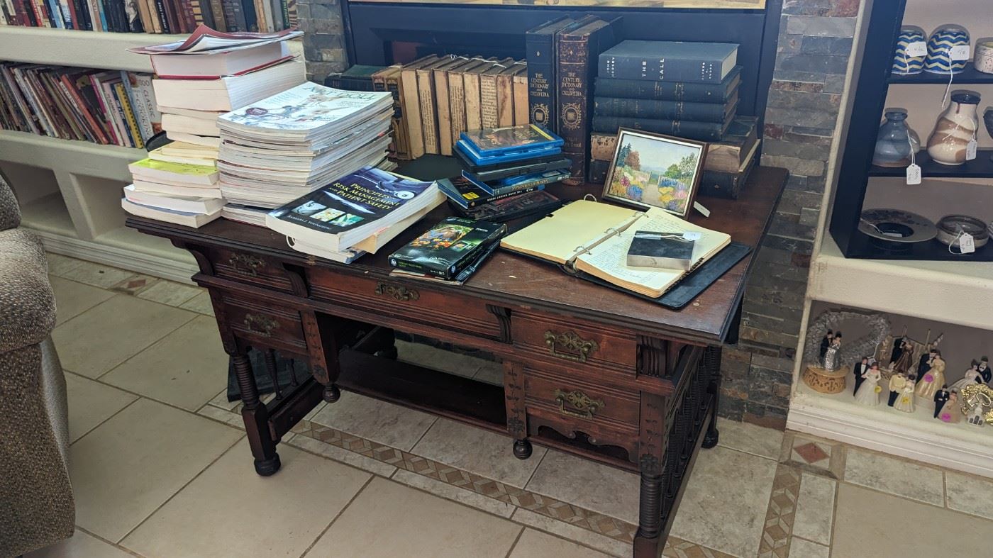 River Hills Estate Sale, Valrico starts on 8/17/2023