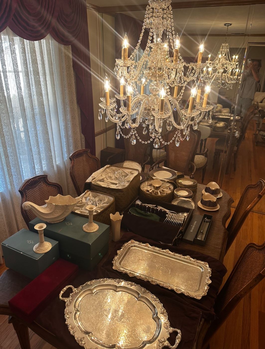 Sutton street Sherman Oaks Estate Sale starts on 8/11/2023