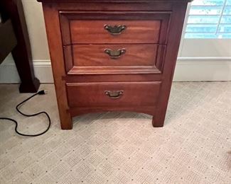 Link Taylor bedside chest