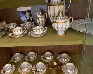 Furstenburg China, "Greque" Pattern