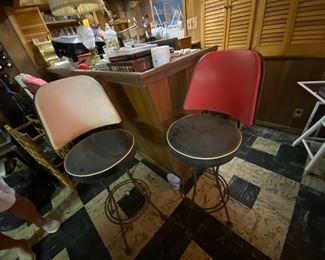 6 Vintage Bar Stoold