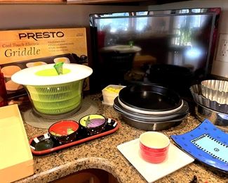 Small TV, salad spinner, bakeware