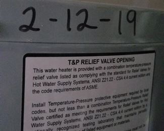 Electric hot water heater