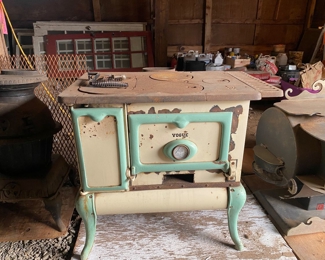 Antique and Vintage cast iron stoves