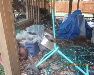 Concrete mixer stand