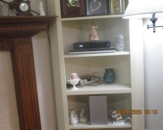 corner shelf with decor