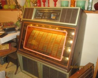 Working jukebox (Rowe)