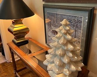 White ceramic Christmas teee