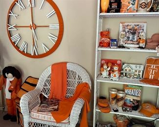 UT collection
Bobble heads
Football
Etc
Wicker shelf